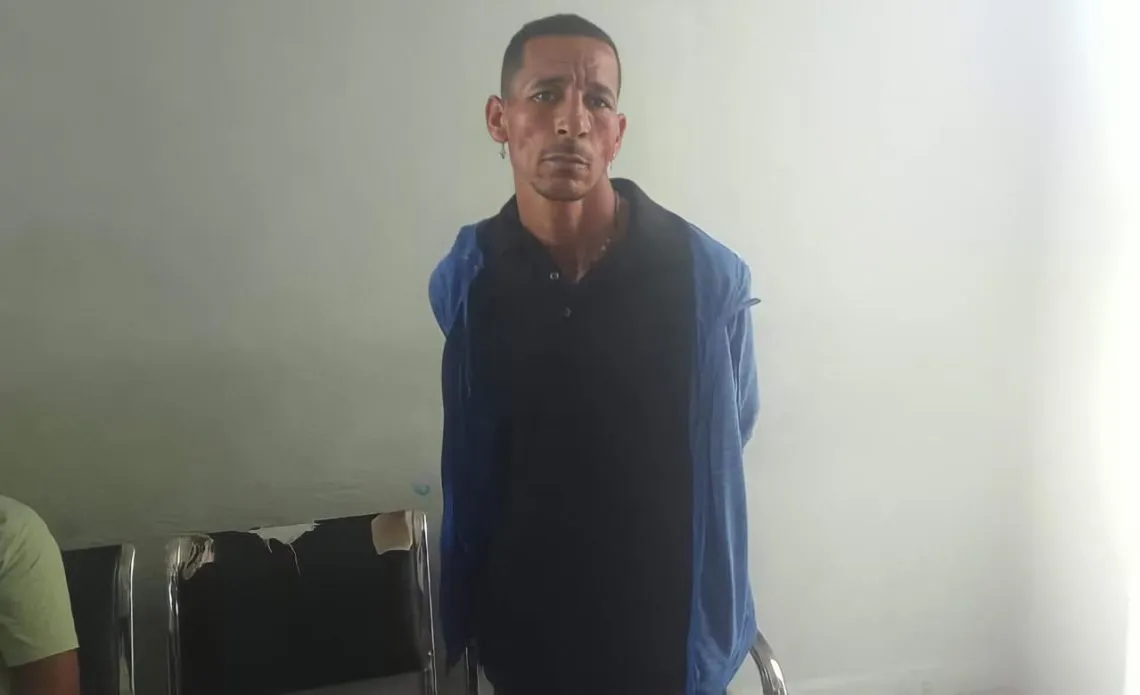 PN detiene hombre que le cortó los dedos a su expareja en Azua