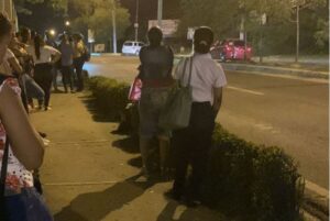 Autobuses de la OMSA en corredor universitario UASD-Cienfuegos tardan casi 3 horas en pasar