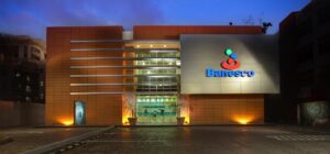 Banesco y DataCrédito firman convenio para incluir score crediticio en estamos de cuenta