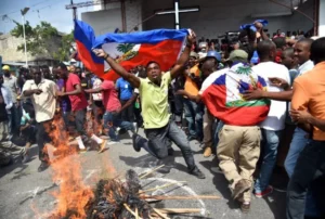 Haití: paralizado por huelga del transporte y escenario de masivas protestas 