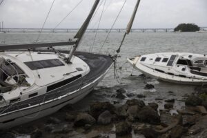 El huracán Fiona sigue con fuerza hacia el norte y se acerca a las Bermudas