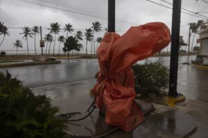 Fiona: casi 800 desplazados en su paso por República Dominicana