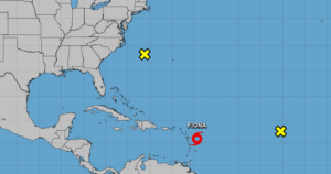 Fiona se acerca a las Antillas Menores con vientos y lluvias fuertes