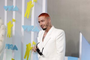  J Balvin lanza 