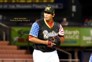 Estrellas contratan relevista zurdo Jakob Hernández
