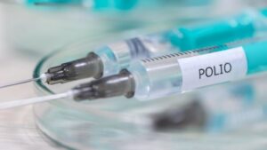 La OPS anima a vacunarse contra la polio tras su reaparición en América