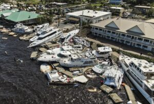 Miles de atrapados y más de 2.5 millones sin energía, Ian aplasta Florida