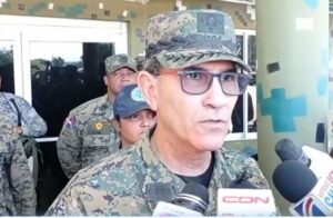 Ministro de Defensa supervisa construcción de muro fronterizo en Dajabón