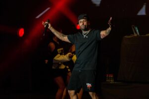 Nicky Jam protagonizará una comedia de acción producida por Will Smith
