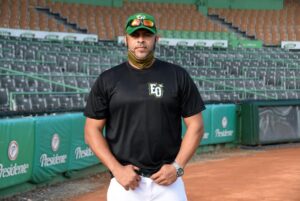 Estrellas contratan otra vez a Ronny Paulino como coach de bateo