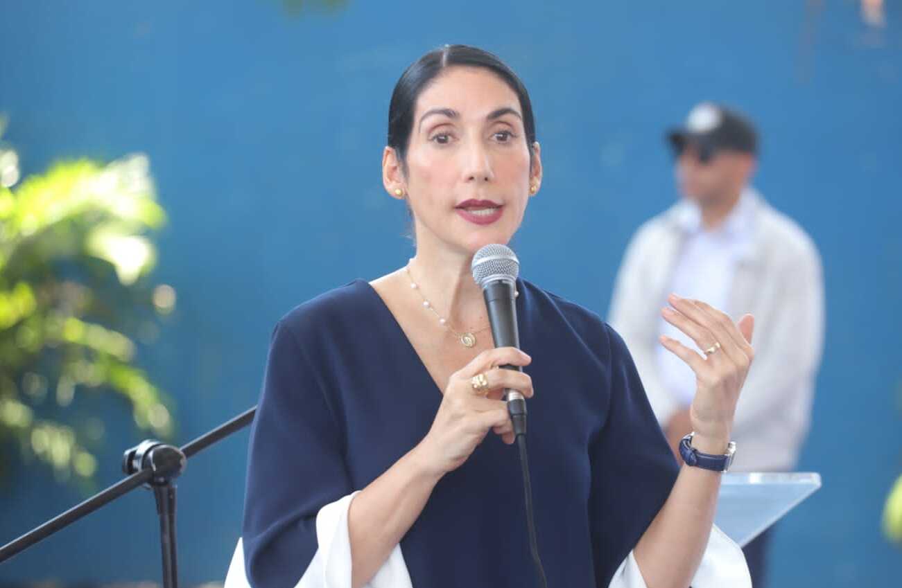 Raquel Arbaje lamenta muerte de la madre de la niña que solicitó ayuda