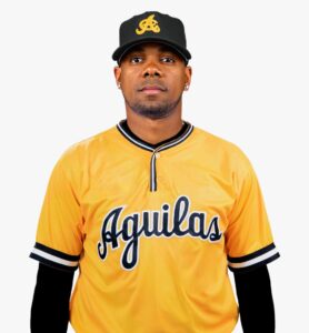 Roenis Elías ya estuvo con Águilas en las temporadas 2016-2017 y 2017-2018, tiene 34 años, nació el 8 de enero de 1988 en Guantánamo, Cuba.