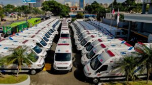 Sistema 9-1-1 entrega 60 ambulancias a la Dirección de Emergencias 