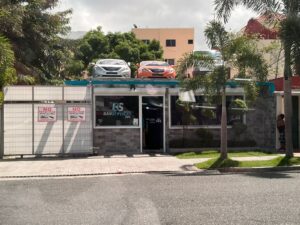 Varias personas se querellan contra supuesta mafia de vehículos