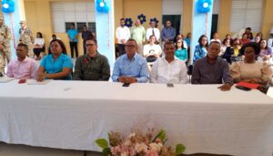 Con actvidades culturales inician año escolar en Barahona