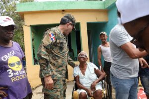 Ministro de Defensa dirige operaciones militares de apoyo por Fiona