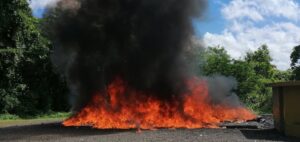 Autoridades incineran otros 800 kilogramos de distintas drogas