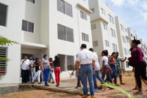 El Banco Mundial realiza Proyecto de Apoyo al Programa Nacional de Viviendas Familia Feliz