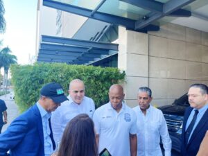 Senador Alexis Victoria realiza encuentro con el alcalde de New York, Eric Adams