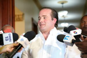 Paliza: “si las elecciones fueran hoy el presidente Abinader ganaría en primera vuelta” 