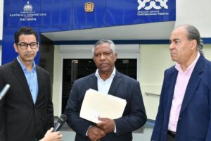 Casas editoras defienden transparencia de adjudicación libros de textos