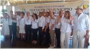 Eligen nueva junta directiva de Asociación de Municipios de la Región Valdesia