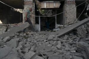 Ucrania: Rusia intenta “robar” planta nuclear