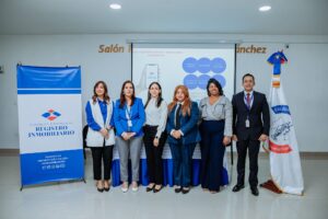 Registro Inmobiliario capacitará abogados en disposiciones técnicas de la institución 