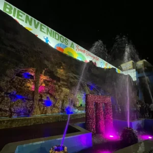 Ayuntamiento inaugura letrero y fuente de bienvenida a Santo Domingo Este 