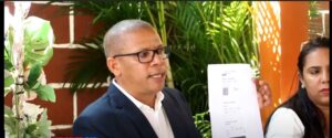 Reclaman a ministro de educación intervenir escuelas de SJM