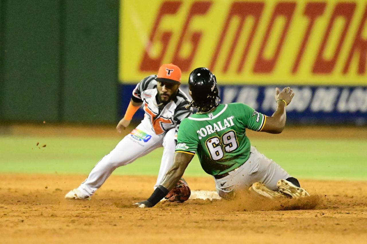 Estrellas banquean 1-0 a Los Toros