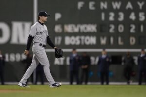 Gerrit Cole domina a Cleveland y los Yankees fuerzan el quinto juego