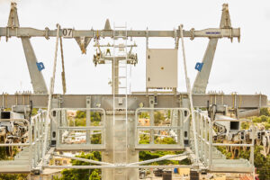 Inicia el tendido del cable portante-tractor tramo uno de la Línea del Teleférico Los Alcarrizos