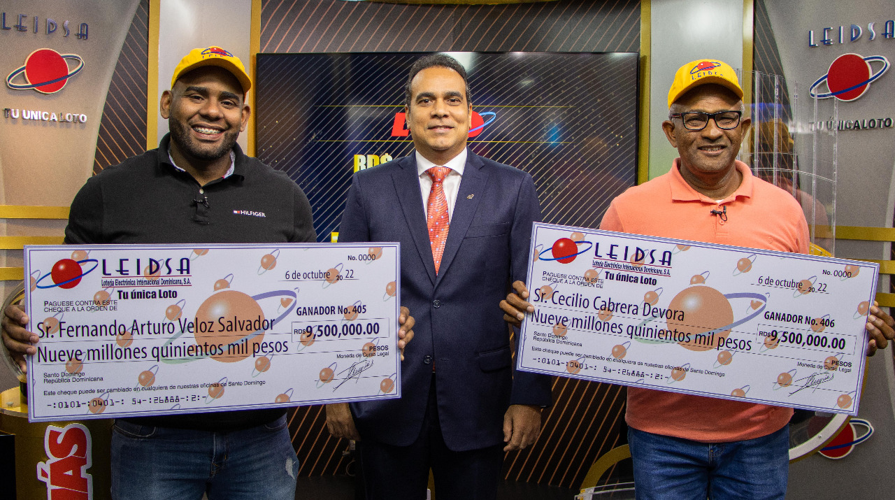 Leidsa entrega premio a dos ganadores que se dividieron RD$19 millones