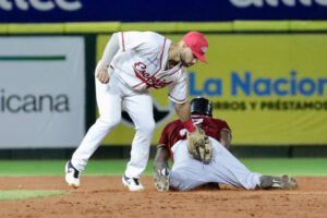  Leones vencen a los Gigantes y consiguen tercera victoria
