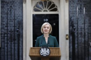 Liz Truss dice en su despedida que fue un enorme honor servir al Reino Unido