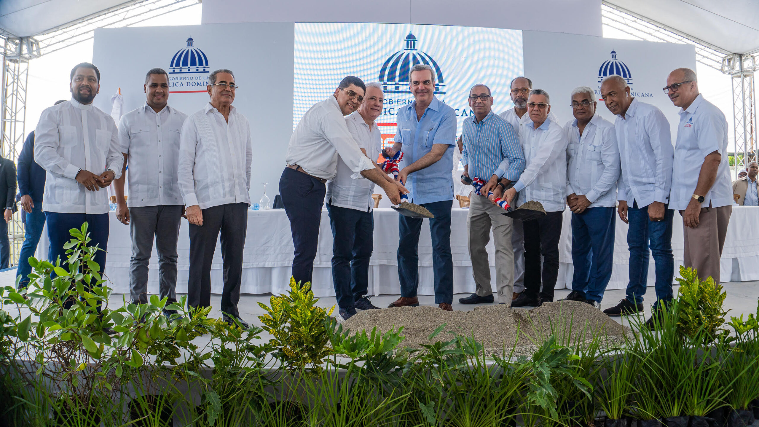 Obras Públicas invertirá 25 mil millones de pesos en reparación de calles de Santo Domingo Este