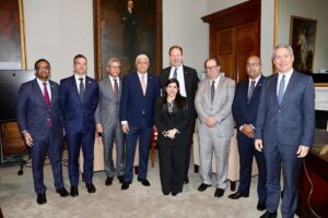 Reino Unido aumenta a 3 billones de libras las facilidades financieras para RD
