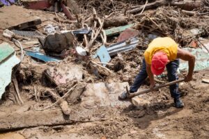 Suben a 36 los muertos por el deslave en Las Tejerías, en el centro de Venezuela