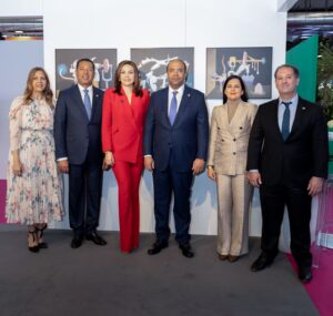 Voluntariado Banreservas logra un acercamiento con instituciones diplomáticas dominicanas en París
