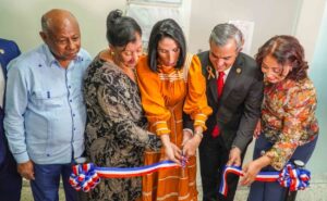 Inespre inaugura sala de lactancia materna