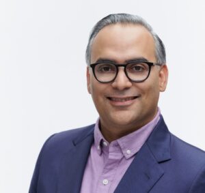 Jeffrey Infante anuncia sus aspiraciones para alcalde de Santiago