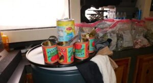 DNCD ocupa 23 latas rellenas de marihuana en Puerto Haina