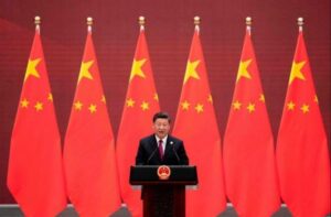 Xi Jinping recibe un tercer mandato histórico como secretario general del PCCh