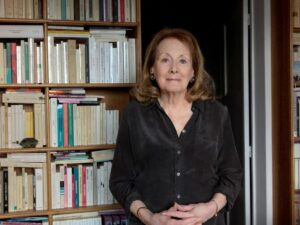 Escritora francesa Annie Ernaux gana el Nobel de Literatura 
