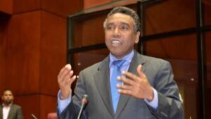 El senador, Félix Bautista, rechaza proyecto minero en San Juan