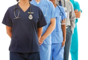 Médicos anuncian paro contra todas las ARS