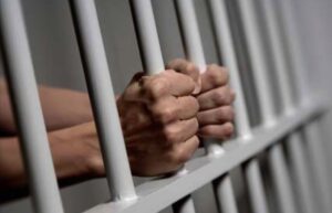 Condenan a 30 años a hombre asesinó a una pareja e hirió un menor de siete años