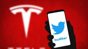 Musk transfiere a Twitter más de 50 empleados de Tesla 