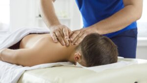 Hombre queda con daños cerebrales después de un 